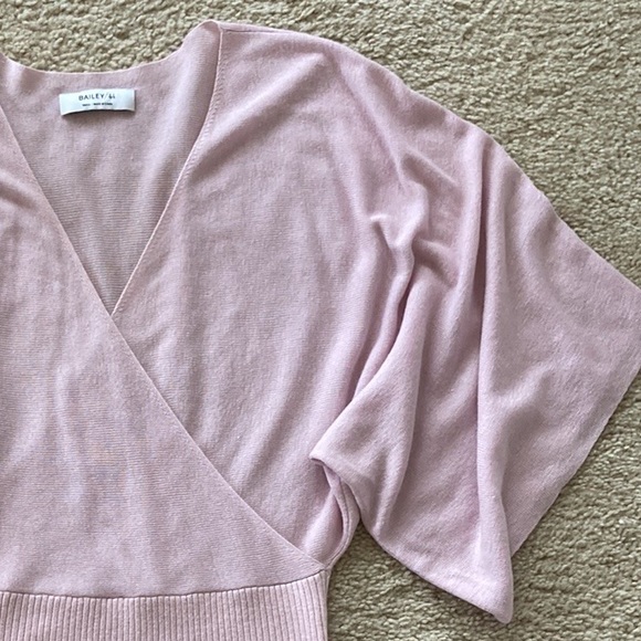 Bailey 44 Blush Color V Neck Sweater Top - Picture 3 of 6